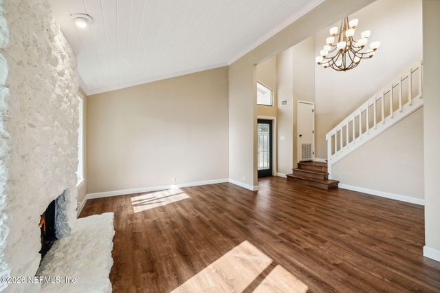 4425 BEACON Drive W, Jacksonville, FL 32225