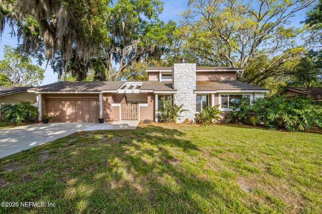 4425 BEACON Drive W, Jacksonville, FL 32225