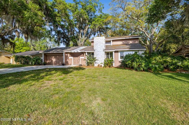 4425 BEACON Drive W, Jacksonville, FL 32225