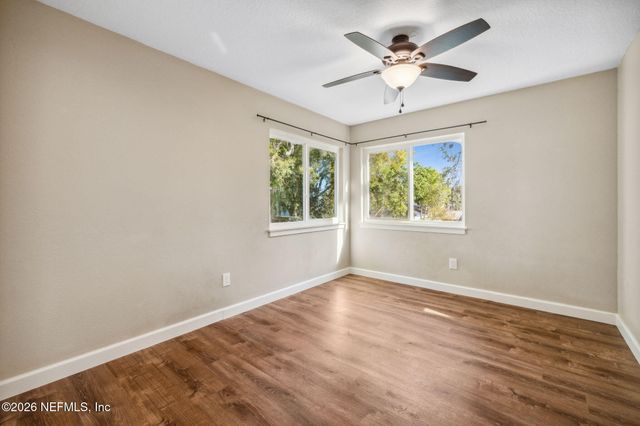 4425 BEACON Drive W, Jacksonville, FL 32225