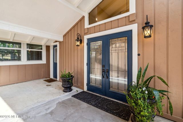 4425 BEACON Drive W, Jacksonville, FL 32225