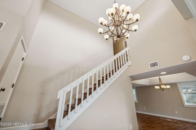 4425 BEACON Drive W, Jacksonville, FL 32225