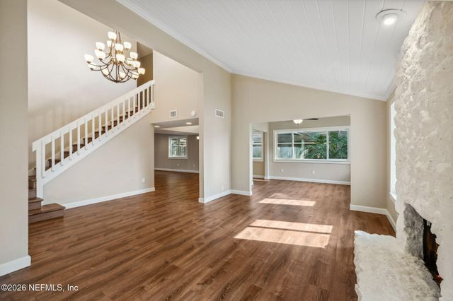 4425 BEACON Drive W, Jacksonville, FL 32225