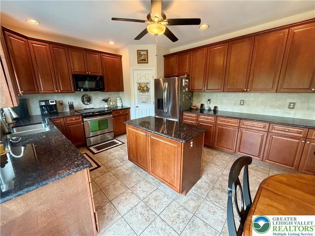 3209 Olympic Drive, Lower Macungie Twp, PA 18049