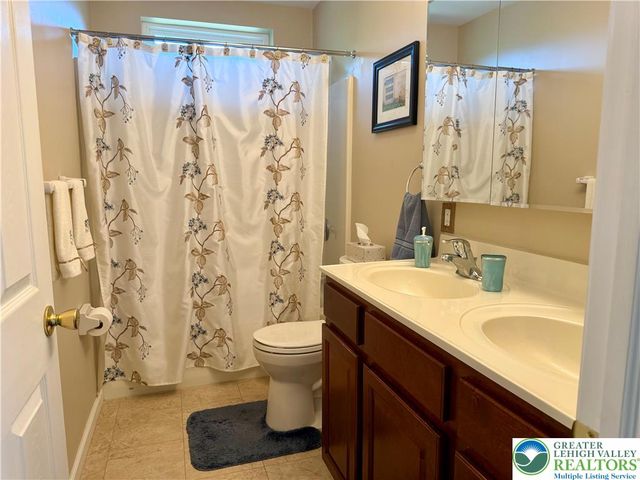 3209 Olympic Drive, Lower Macungie Twp, PA 18049