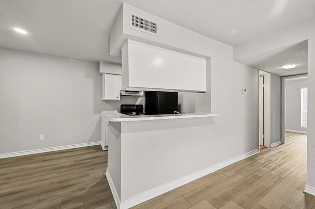 12955 Woodforest Boulevard 26, Houston, TX 77015