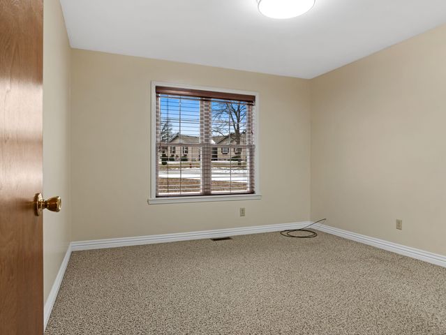 1108 Fresno Circle, Stockton, MO 65785