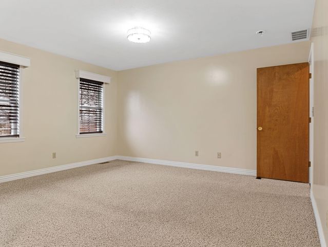 1108 Fresno Circle, Stockton, MO 65785