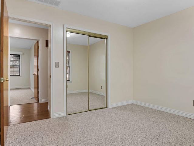 1108 Fresno Circle, Stockton, MO 65785