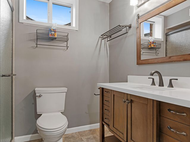 1108 Fresno Circle, Stockton, MO 65785