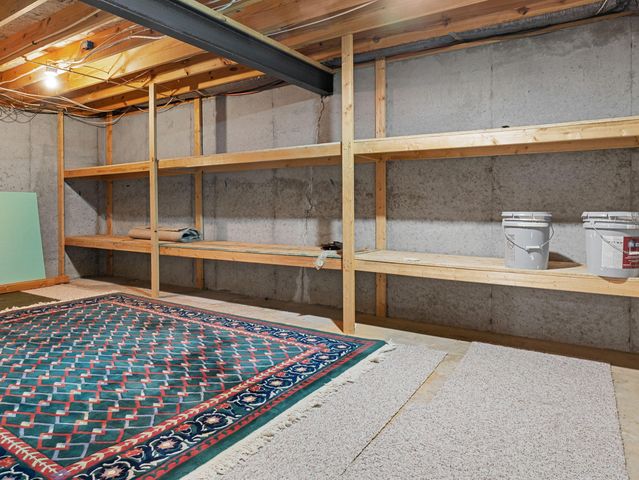 1108 Fresno Circle, Stockton, MO 65785