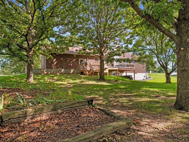 1108 Fresno Circle, Stockton, MO 65785