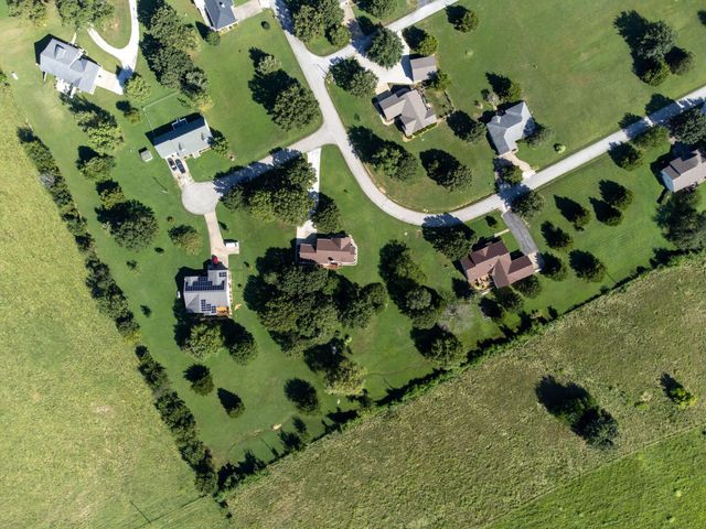 1108 Fresno Circle, Stockton, MO 65785