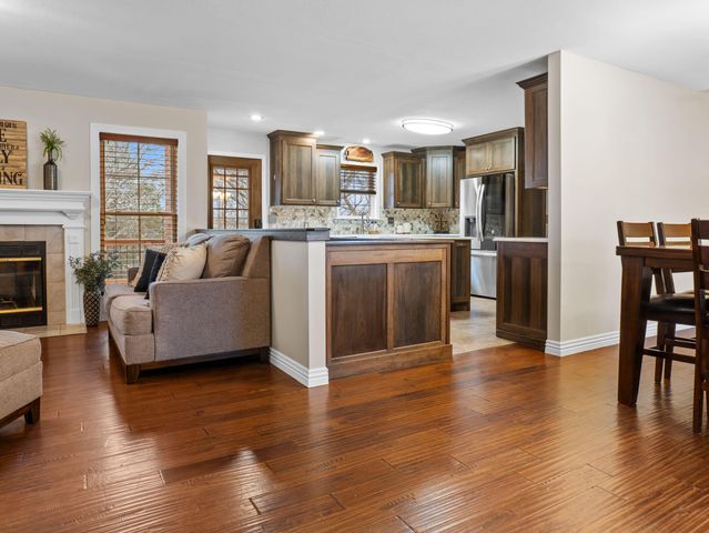 1108 Fresno Circle, Stockton, MO 65785