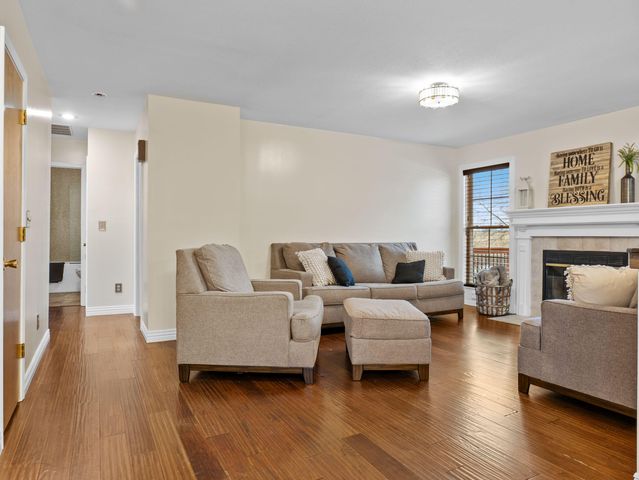 1108 Fresno Circle, Stockton, MO 65785