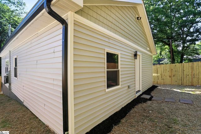 29 Baxter Street, Greenville, SC 29607