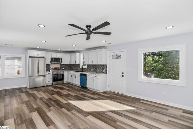 29 Baxter Street, Greenville, SC 29607