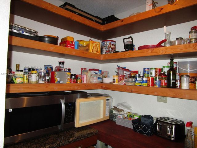 11130 NW 38th St, Coral Springs, FL 33065