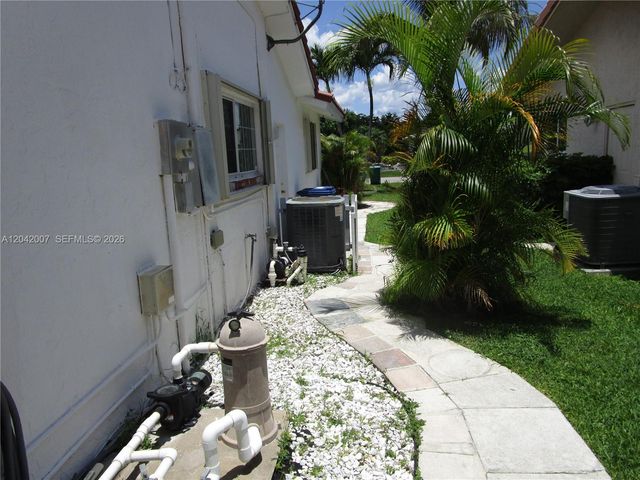 11130 NW 38th St, Coral Springs, FL 33065