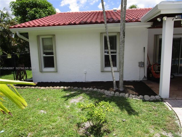 11130 NW 38th St, Coral Springs, FL 33065