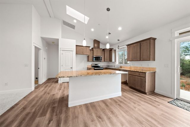 7590 Hopeful Place, Shingletown, CA 96088