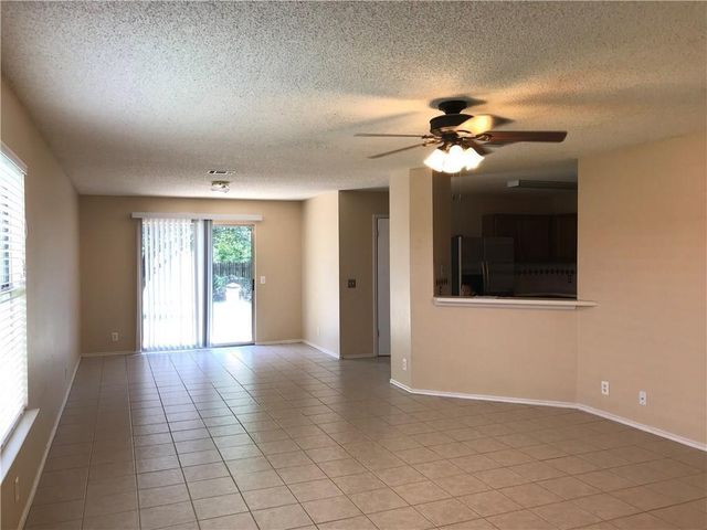 1900 Summer Rain DR, Cedar Park, TX 78613
