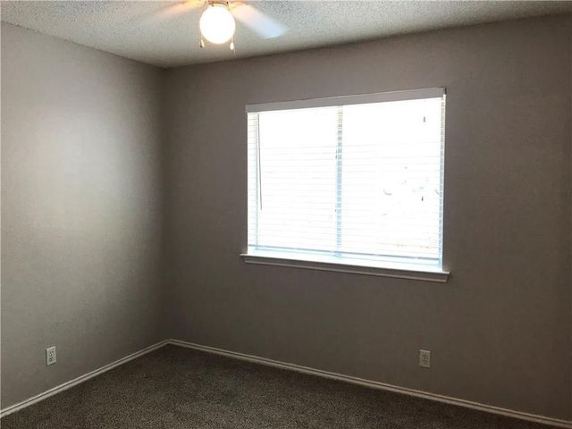 1900 Summer Rain DR, Cedar Park, TX 78613