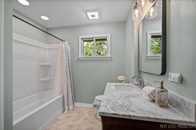 8132 Fairmount Avenue, Downers Grove, IL 60516