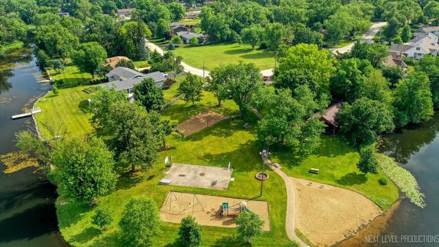 8132 Fairmount Avenue, Downers Grove, IL 60516