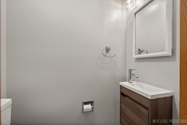 8132 Fairmount Avenue, Downers Grove, IL 60516
