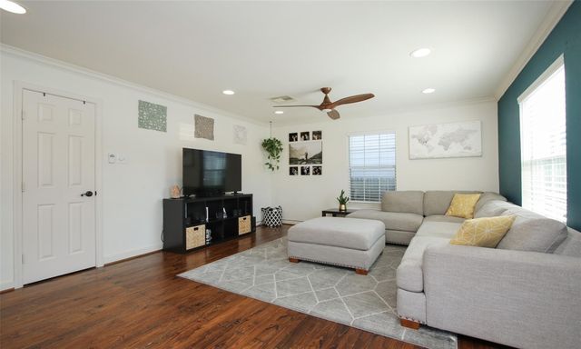 845 W 21st Street, Houston, TX 77008