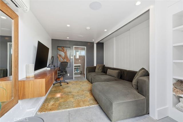 137 15th Street, Manhattan Beach, CA 90266