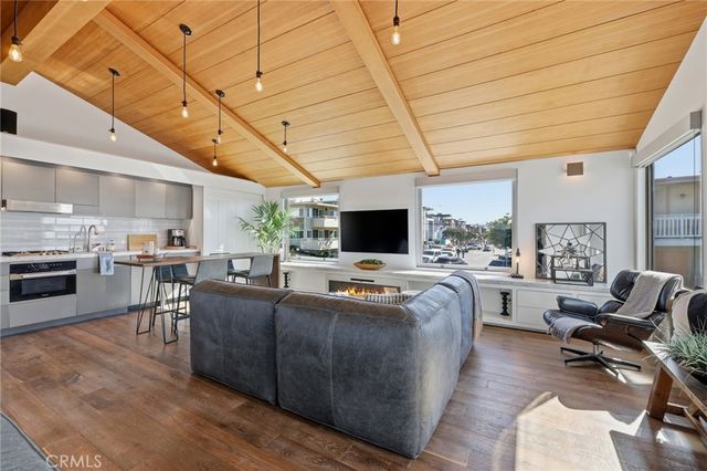 137 15th Street, Manhattan Beach, CA 90266