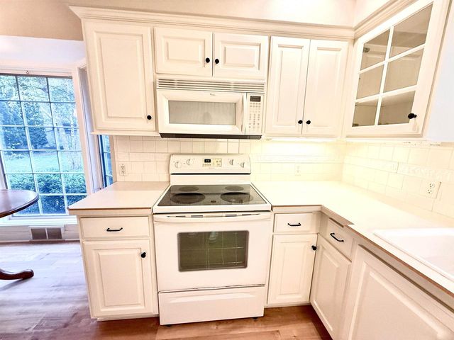 267 RIVER DRIVE, Appleton, WI 54915