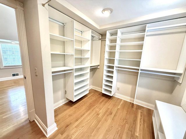 267 RIVER DRIVE, Appleton, WI 54915