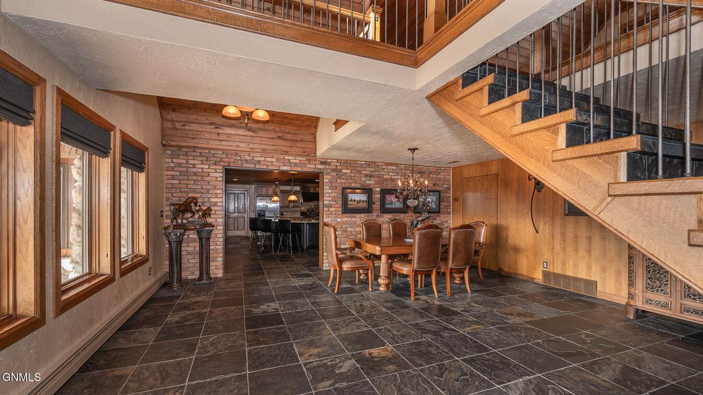 10000 76th Avenue SE, Bismarck, ND 58504 photo 23