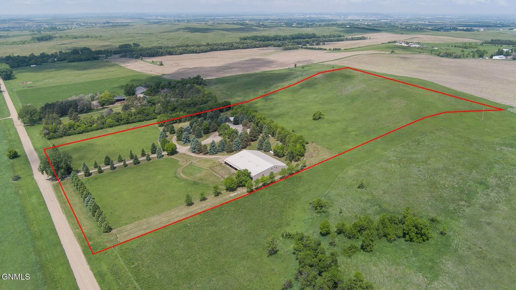 10000 76th Avenue SE, Bismarck, ND 58504 photo 4