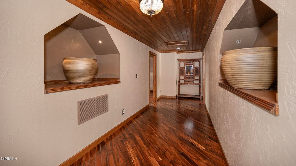 10000 76th Avenue SE, Bismarck, ND 58504 photo 42