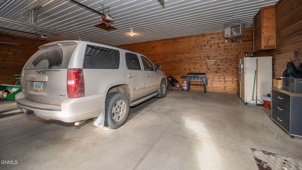 10000 76th Avenue SE, Bismarck, ND 58504 photo 48