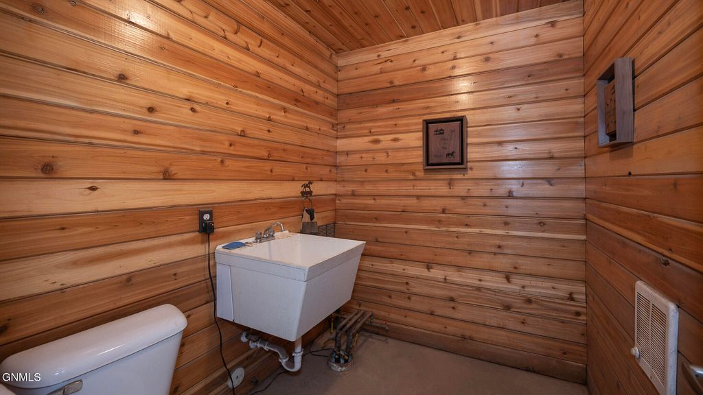 10000 76th Avenue SE, Bismarck, ND 58504 photo 57