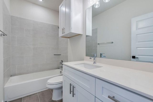 2600 Gattis School RD 101, Round Rock, TX 78664