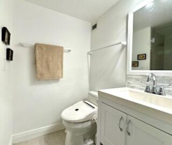 3450 S Ocean Boulevard 1210, Palm Beach, FL 33480