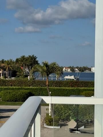 3450 S Ocean Boulevard 1210, Palm Beach, FL 33480