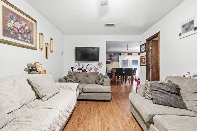 1634 Camara Court, Grand Prairie, TX 75051