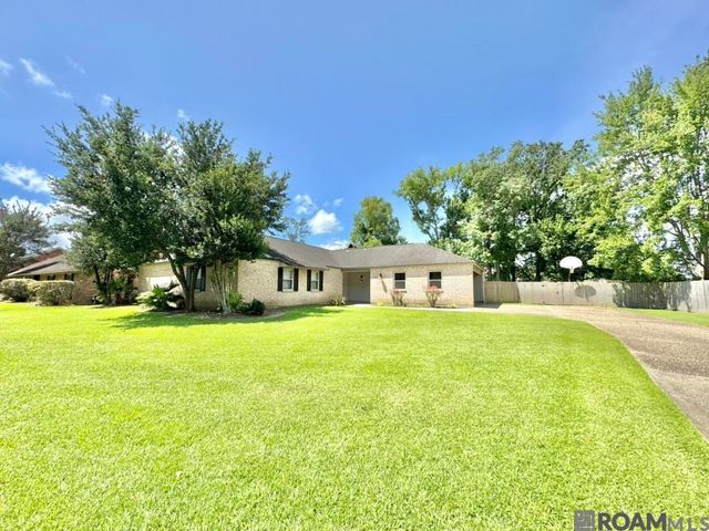 15826 New Market Dr, Baton Rouge, LA 70817