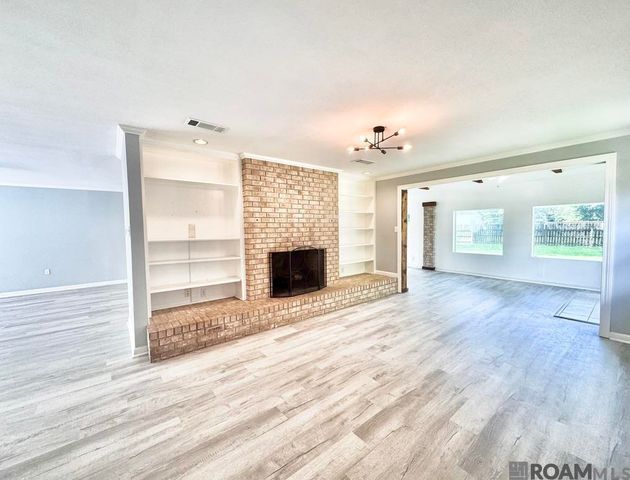 15826 New Market Dr, Baton Rouge, LA 70817