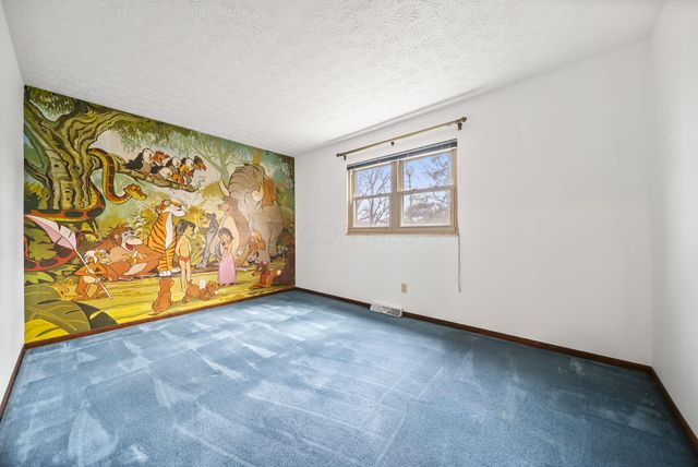 357 Highland Way, Worthington, OH 43085