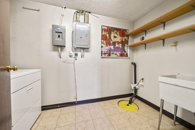 357 Highland Way, Worthington, OH 43085