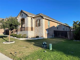 3105 Maurine DR, Round Rock, TX 78665