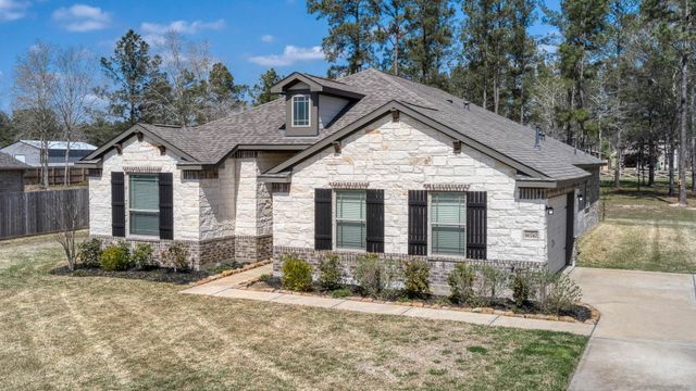 16747 Rockwall Street, Conroe, TX 77303